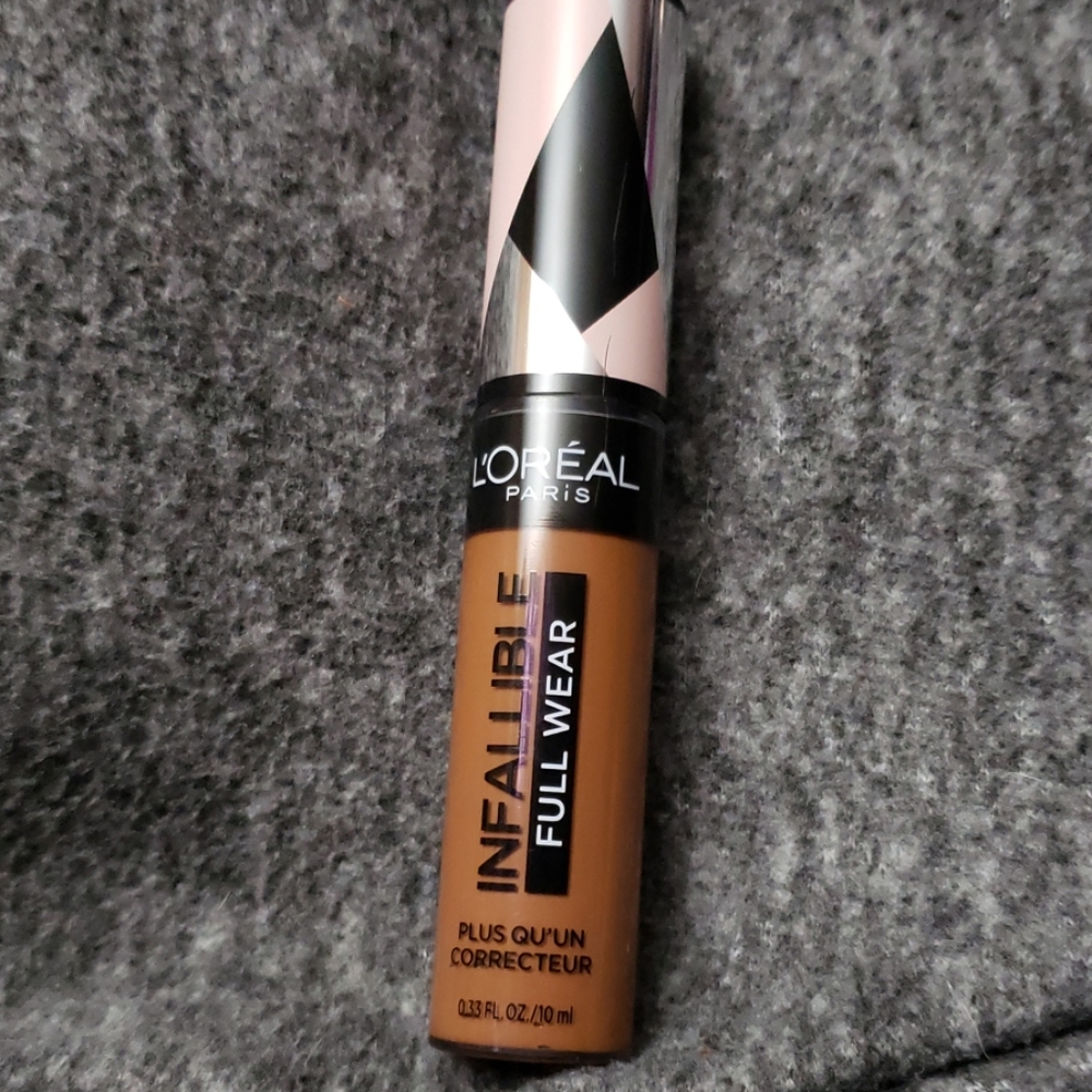 L'OREAL Paris Infallible Full Wear Concealer!
